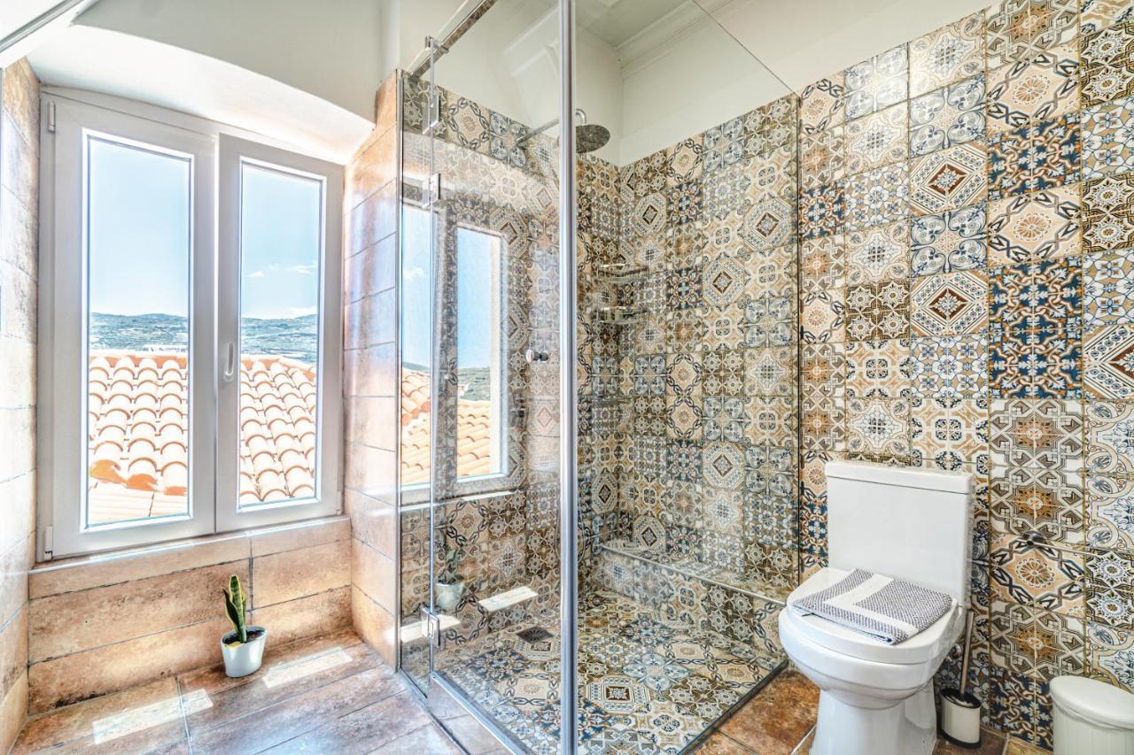 Castel Abaso Boutique Apartments By Explore Andros Bagian luar foto