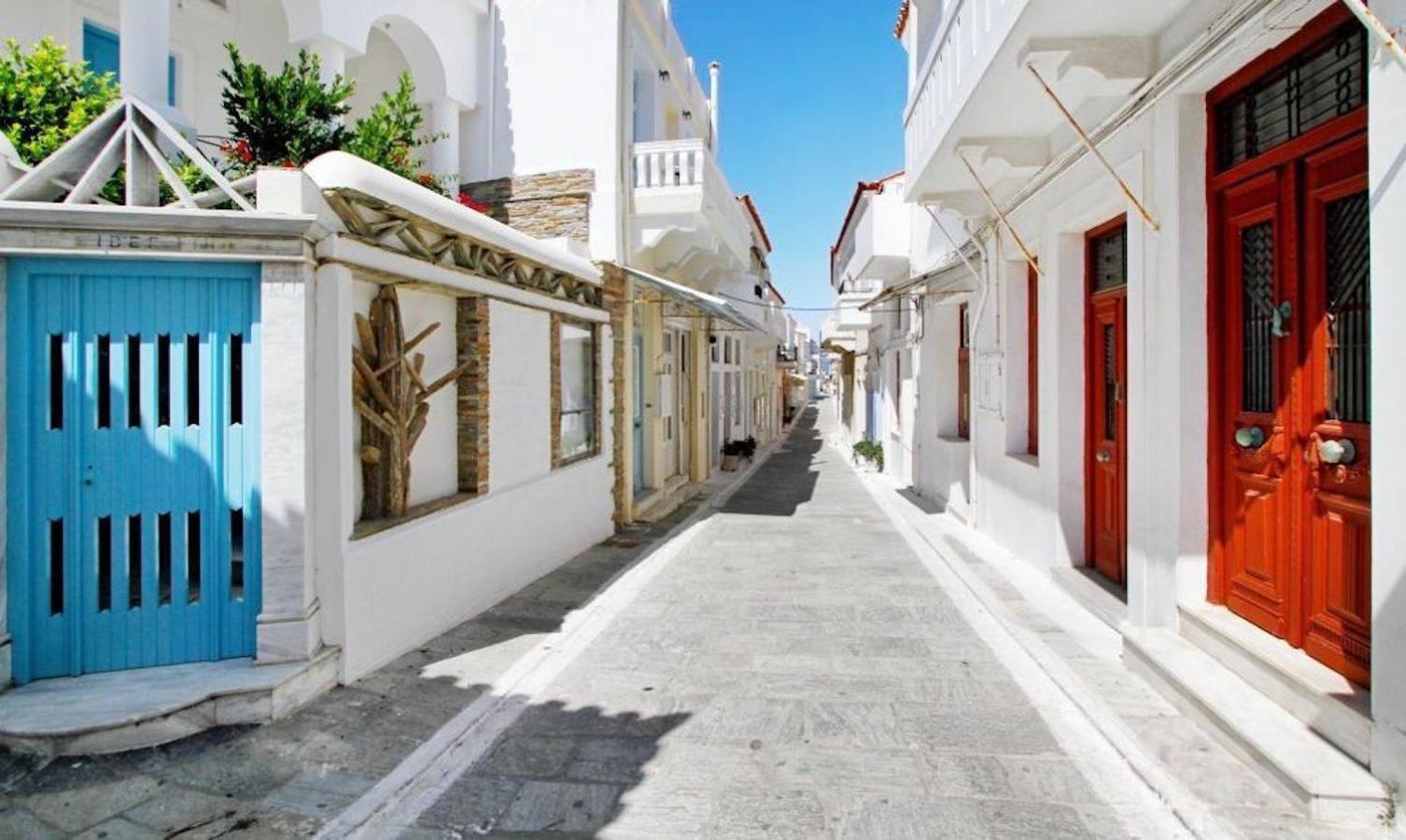 Castel Abaso Boutique Apartments By Explore Andros Bagian luar foto