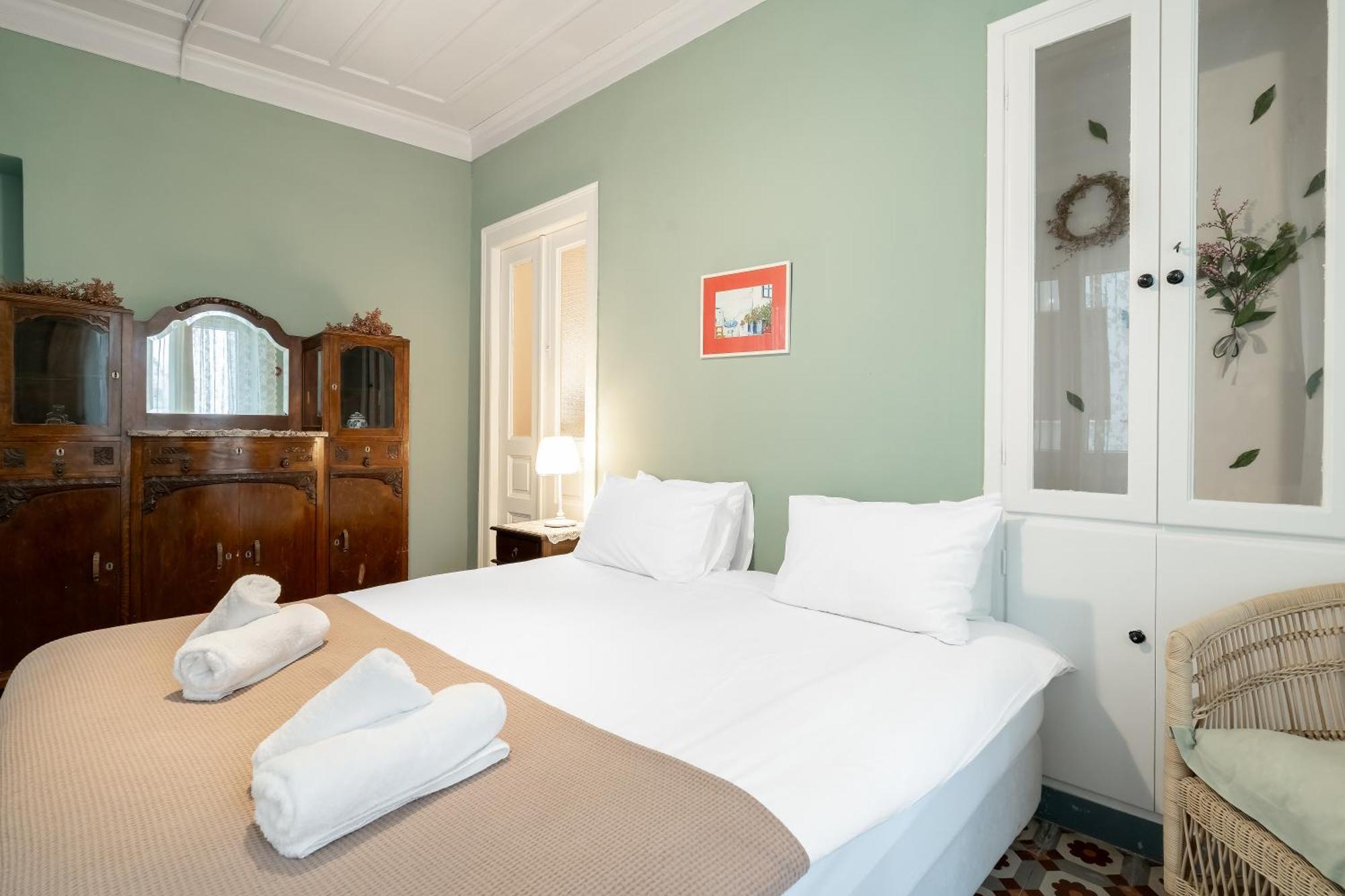 Castel Abaso Boutique Apartments By Explore Andros Bagian luar foto