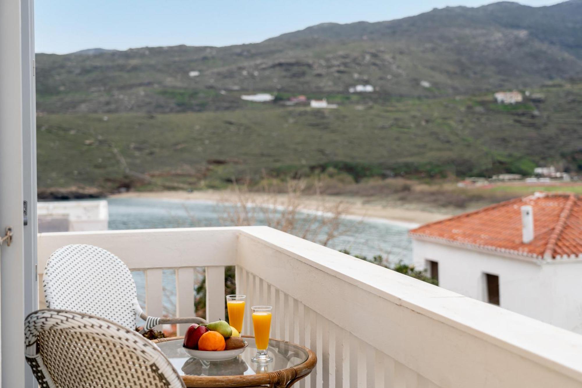 Castel Abaso Boutique Apartments By Explore Andros Bagian luar foto